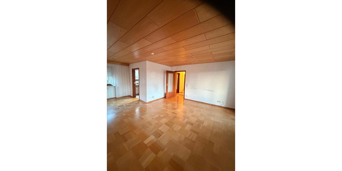 Etagenwohnung Renningen - 3.5 Zimmer, 95 m&sup2;, 1.250&euro; | Angebot:27547197