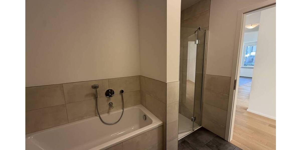Etagenwohnung Stuttgart / Feuerbach Feuerbach - 3 Zimmer, 80 m&sup2;, 1.900&euro; | Angebot:26376113