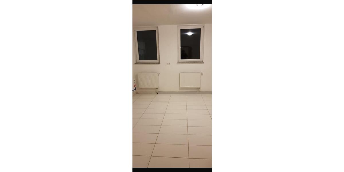 Etagenwohnung Stuttgart Mühlhausen - 3 Zimmer, 80 m&sup2;, 1.200&euro; | Angebot:25547146