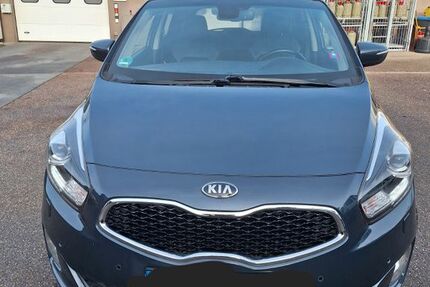 Kia Carens 176.000 km 8.200 &euro; Fellbach 70736
