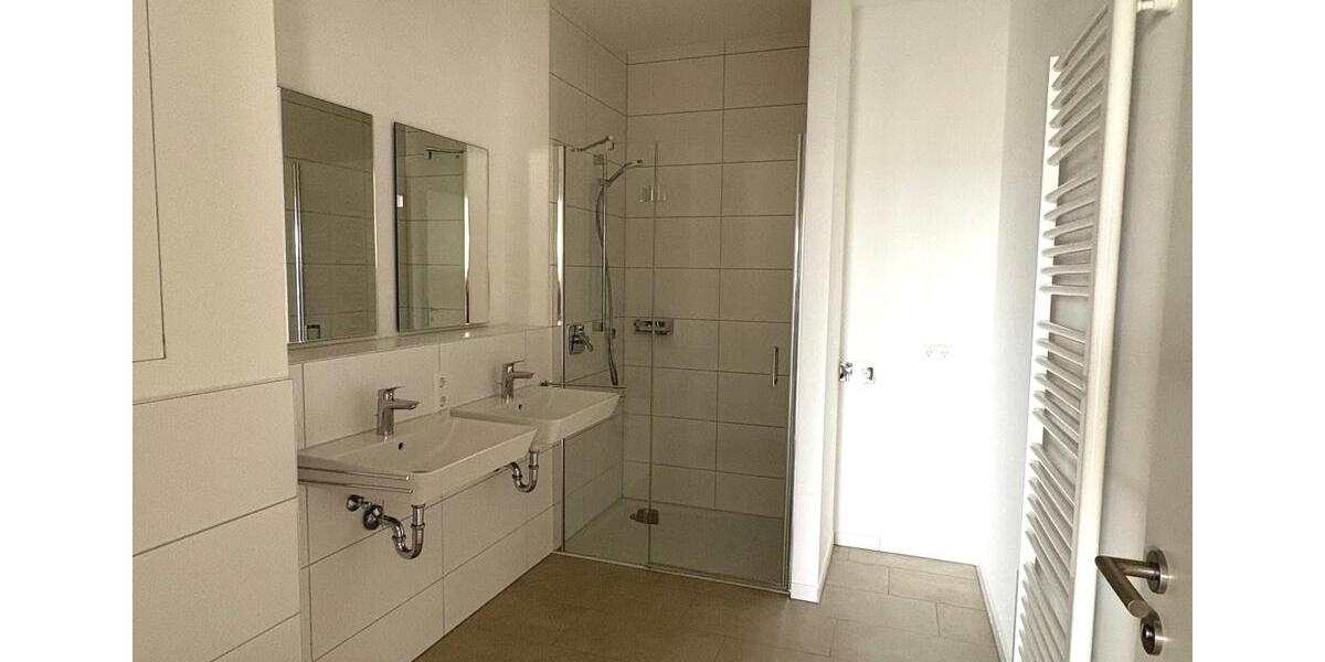 Etagenwohnung Leonberg - 3 Zimmer, 82 m&sup2;, 1.477&euro; | Angebot:23644745