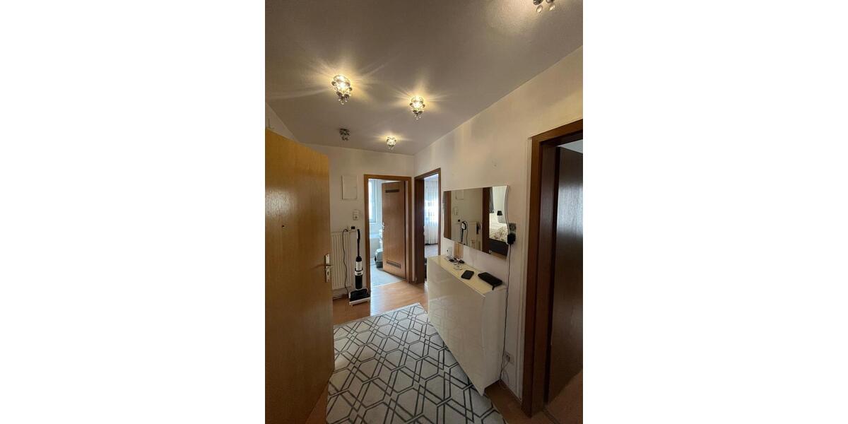 Erdgeschoßwohnung Stuttgart Bad Cannstatt - 3 Zimmer, 80 m&sup2;, 1.500&euro; | Angebot:25262534