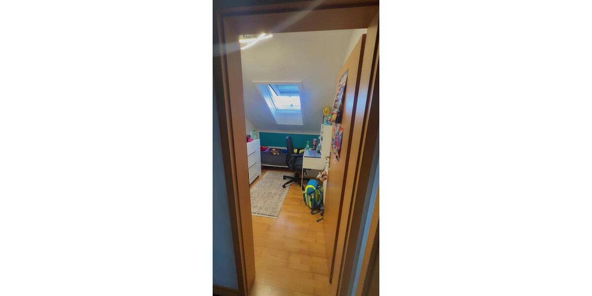 Dachgeschoßwohnung Möglingen - 3 Zimmer, 74 m&sup2;, 1.000&euro; | Angebot:25219379