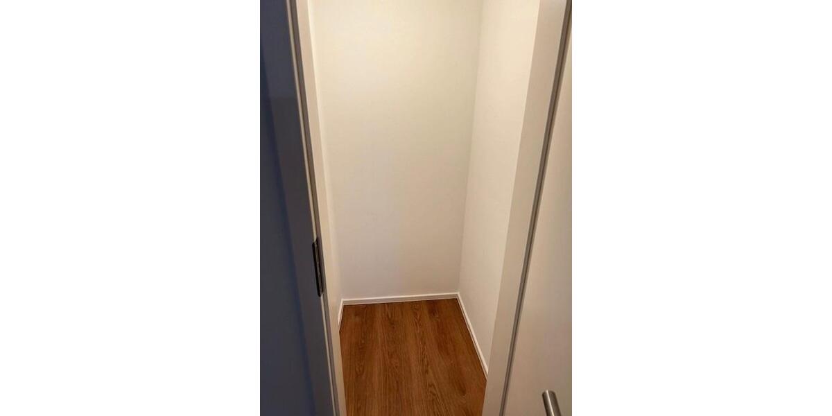 Etagenwohnung Esslingen am Neckar Oberesslingen - 2 Zimmer, 75 m&sup2;, 1.008&euro; | Angebot:24975217