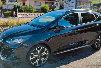 Ford Fiesta 9.000 km 18.990 &euro; Illingen - Schützingen 75428