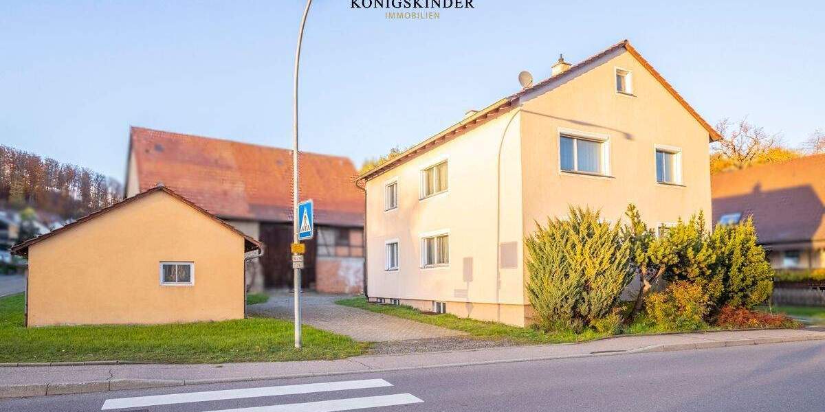 Mehrfamilienhaus, Wohnhaus Mönsheim - 6 Zimmer, 161 m&sup2;, 419.000&euro; | Angebot:25797862