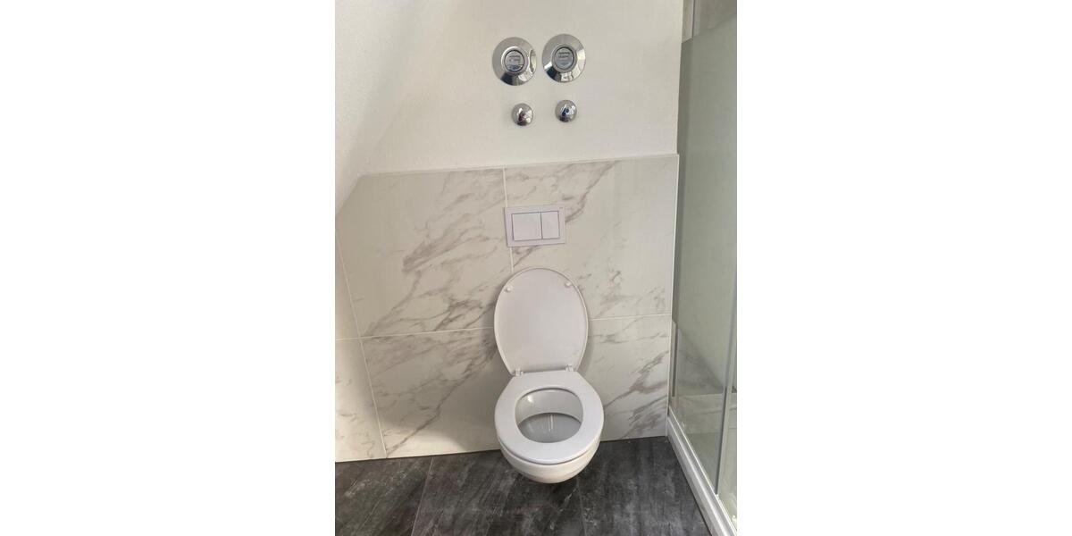 Dachgeschoßwohnung Ötisheim - 2.5 Zimmer, 50 m&sup2;, 1.050&euro; | Angebot:24846736