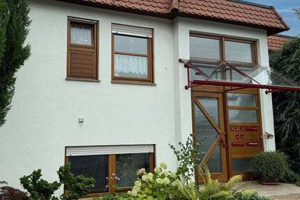 Haus Bönnigheim - 6 Zimmer, 193 m&sup2;, 780.000&euro; | Angebot:25460074