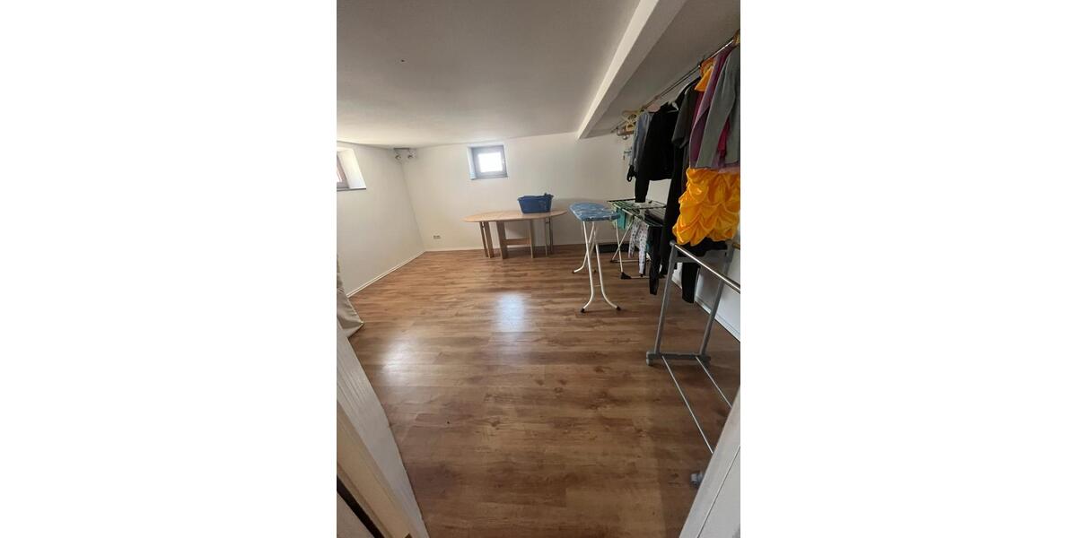 Mehrfamilienhaus, Wohnhaus Neckarwestheim - 11 Zimmer, 210 m&sup2;, 844.000&euro; | Angebot:26048201