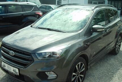 Ford Kuga 63.000 km 15.950 &euro; Waiblingen (bei Stuttgart) 71332