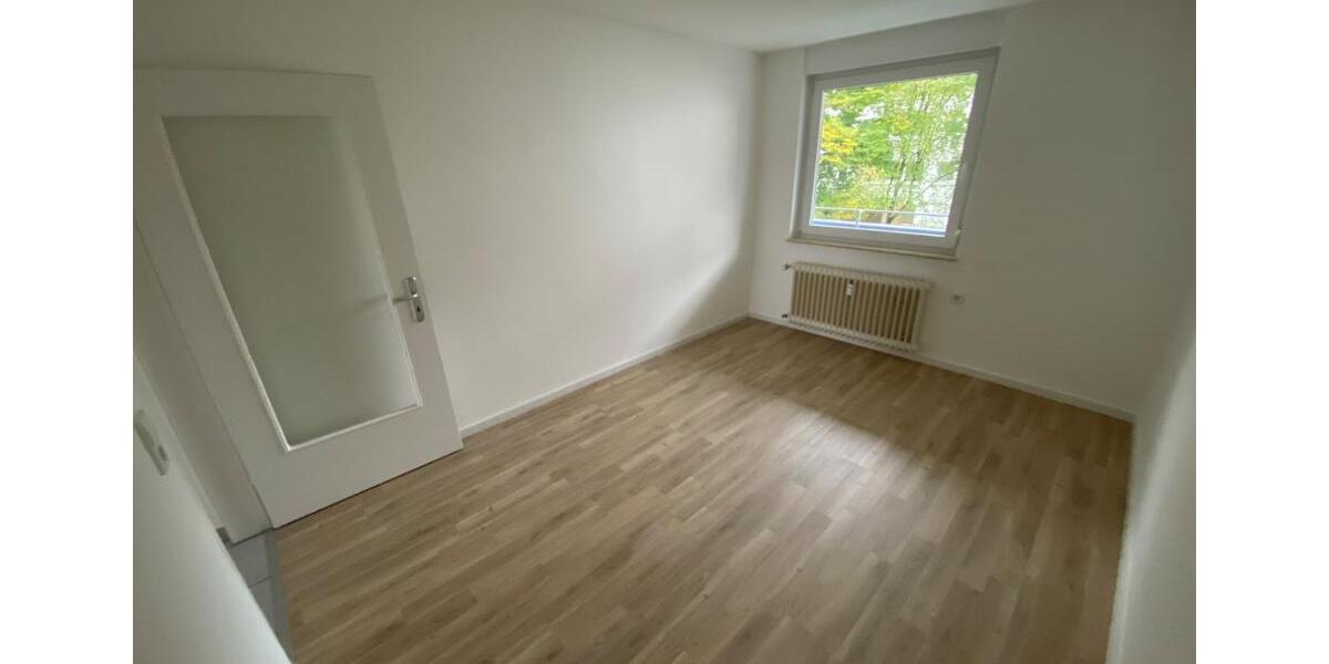 Etagenwohnung Backnang - 3 Zimmer, 75 m&sup2;, 850&euro; | Angebot:27581964