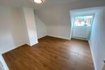 Dachgeschoßwohnung Stuttgart Luginsland - 3 Zimmer, 45 m&sup2;, 179.000&euro; | Angebot:26145432