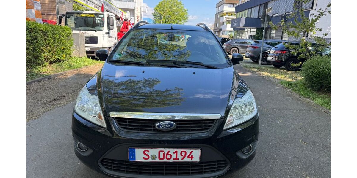 Ford Focus 192.000 km 999 &euro; Fellbach 70736