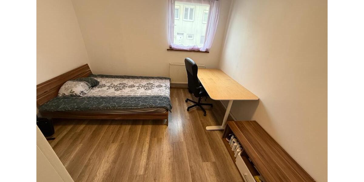 Erdgeschoßwohnung Magstadt - 28 Zimmer, 95 m&sup2;, 470&euro; | Angebot:25053789