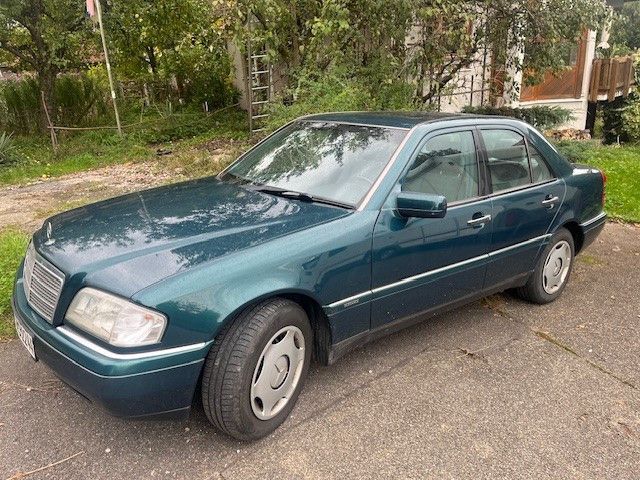 Mercedes-Benz C 280 198.000 km 7.200 &euro; Winterbach 73650