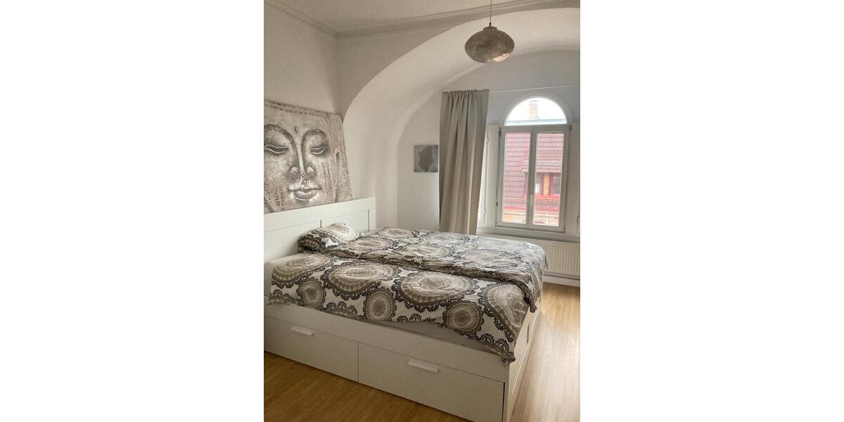Dachgeschoßwohnung Stuttgart Lehen - 3 Zimmer, 84 m&sup2;, 1.450&euro; | Angebot:25806194