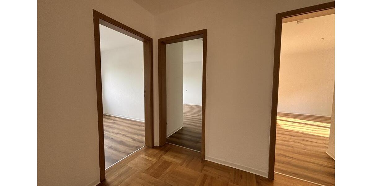 Etagenwohnung Ludwigsburg Hoheneck - 5.5 Zimmer, 135 m&sup2;, 1.650&euro; | Angebot:26477081
