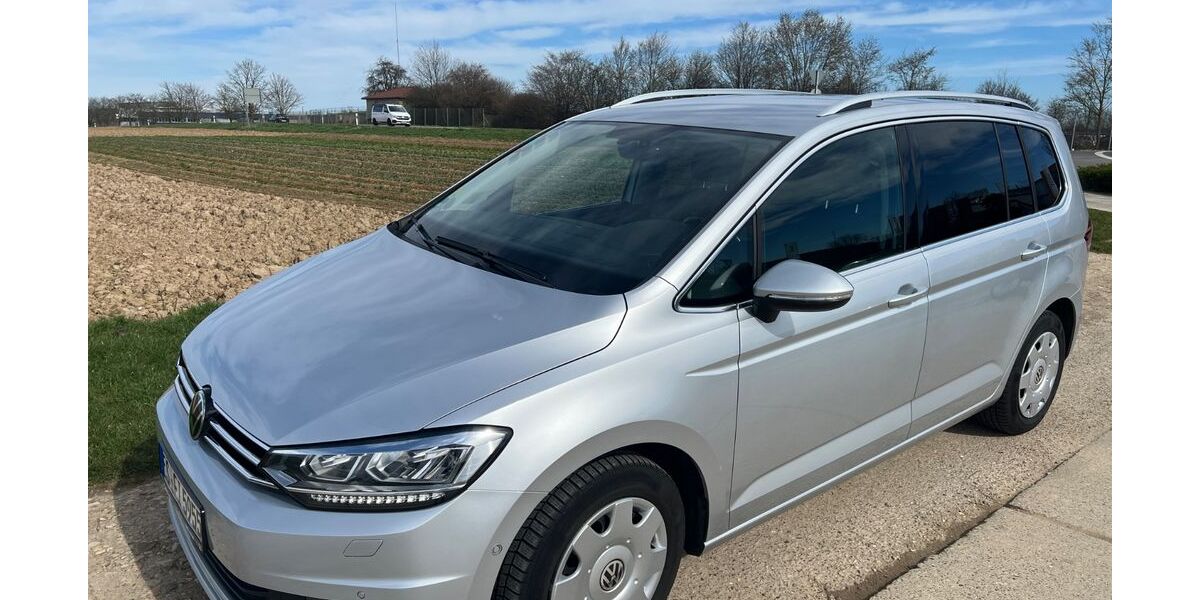 VW Touran 106.000 km 22.950 &euro; Filderstadt 70794