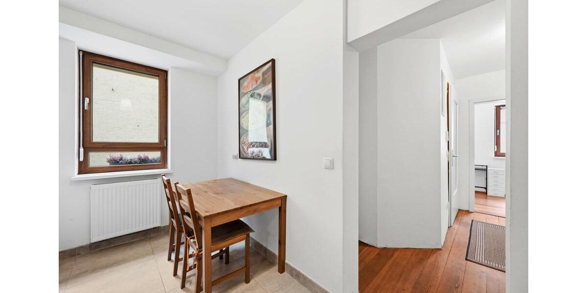 Mehrfamilienhaus, Wohnhaus Stuttgart Zuffenhausen - 12 Zimmer, 233 m&sup2;, 954.000&euro; | Angebot:26446869