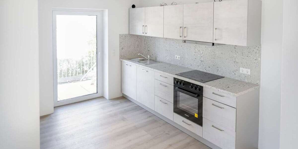 Hochwertig sanierte 3-Zimmer-Wohnung mit zwei Balkonen - 3- Esslingen am Neckar Oberesslingen | Angebot:27517979
