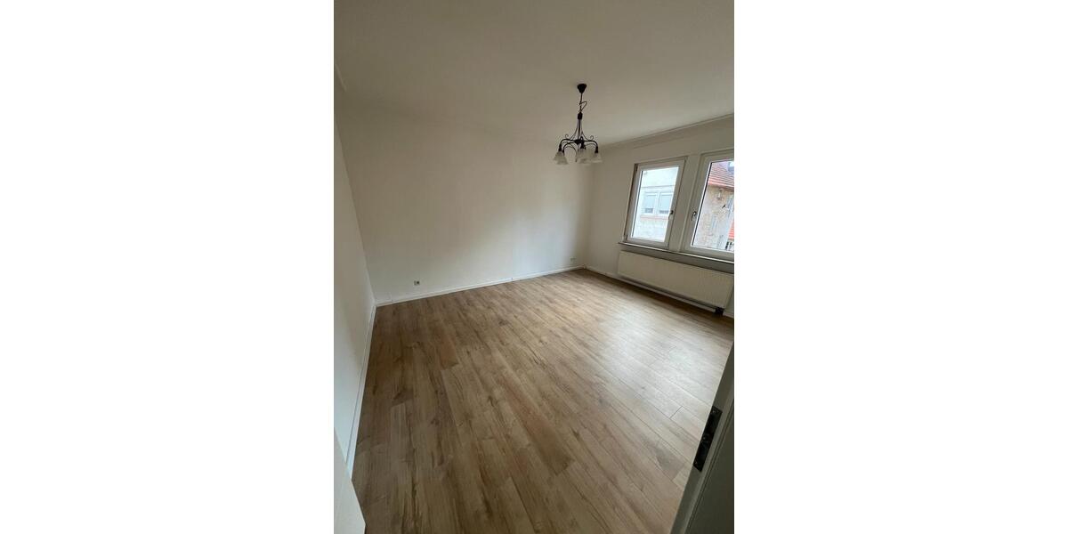 Etagenwohnung Stuttgart Zuffenhausen - 3 Zimmer, 57 m&sup2;, 1.000&euro; | Angebot:25312598