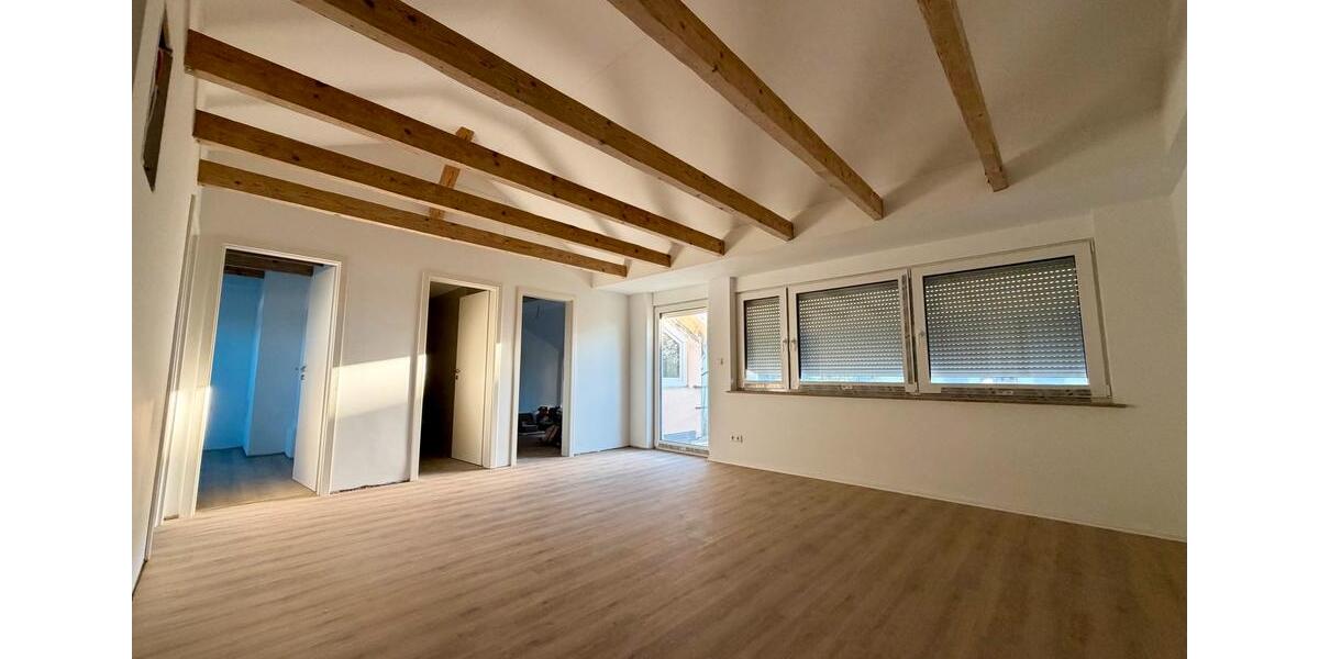 Dachgeschoßwohnung Stuttgart Vaihingen - 3 Zimmer, 54 m&sup2;, 980&euro; | Angebot:27576575
