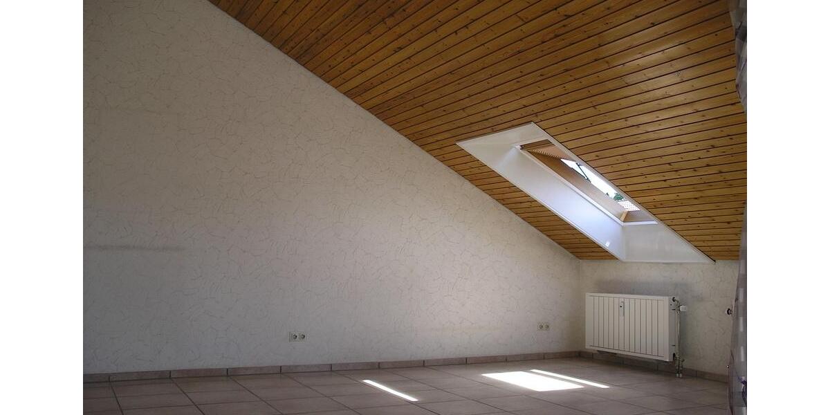 Etagenwohnung Backnang - 3.5 Zimmer, 83 m&sup2;, 250.000&euro; | Angebot:26957475