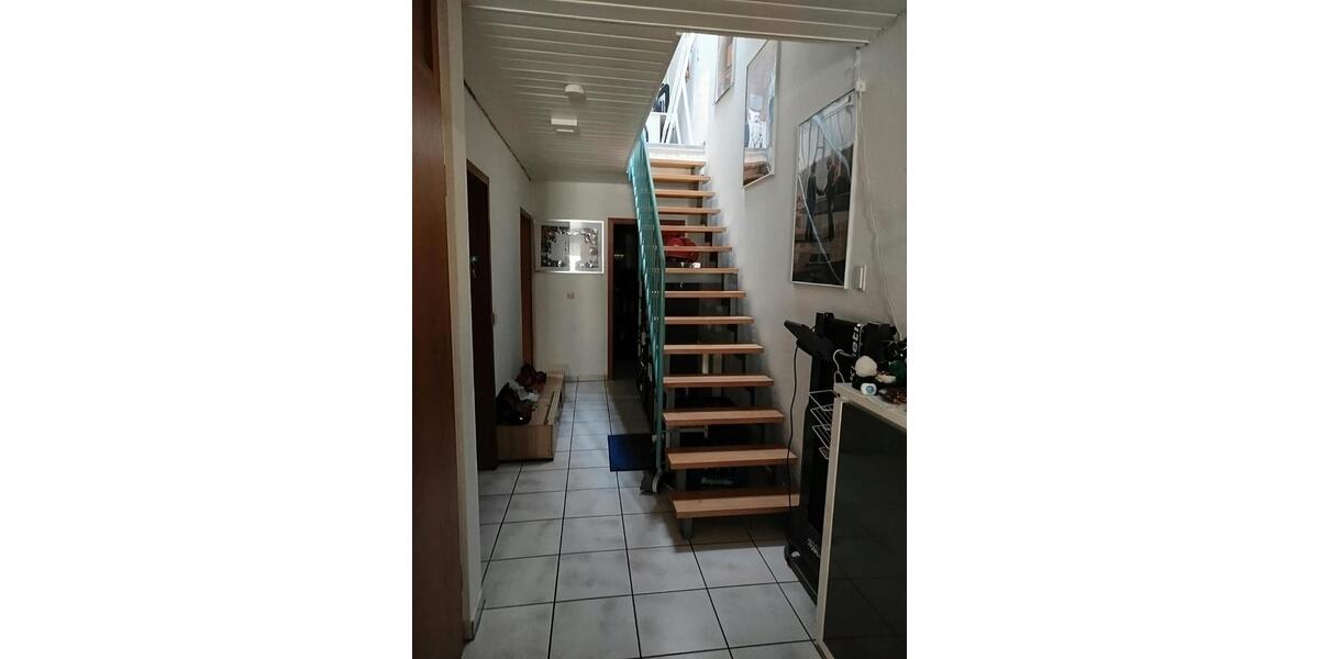 Maisonettenwohnung Brackenheim - 5.5 Zimmer, 130 m&sup2;, 1.295&euro; | Angebot:27537276