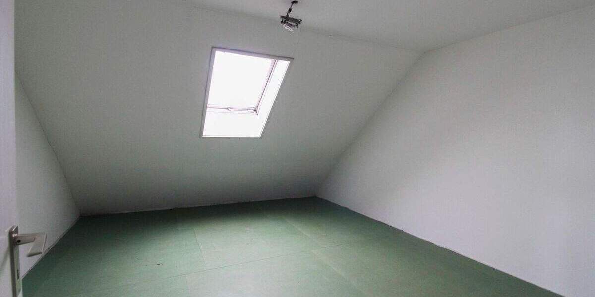 Etagenwohnung Stuttgart Bad Cannstatt - 3 Zimmer, 102 m&sup2;, 399.000&euro; | Angebot:25718015