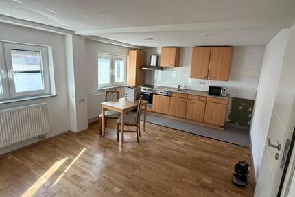 Wohnung Kirchheim am Neckar - 3 Zimmer, 65 m&sup2;, 880&euro; | Angebot:25300835