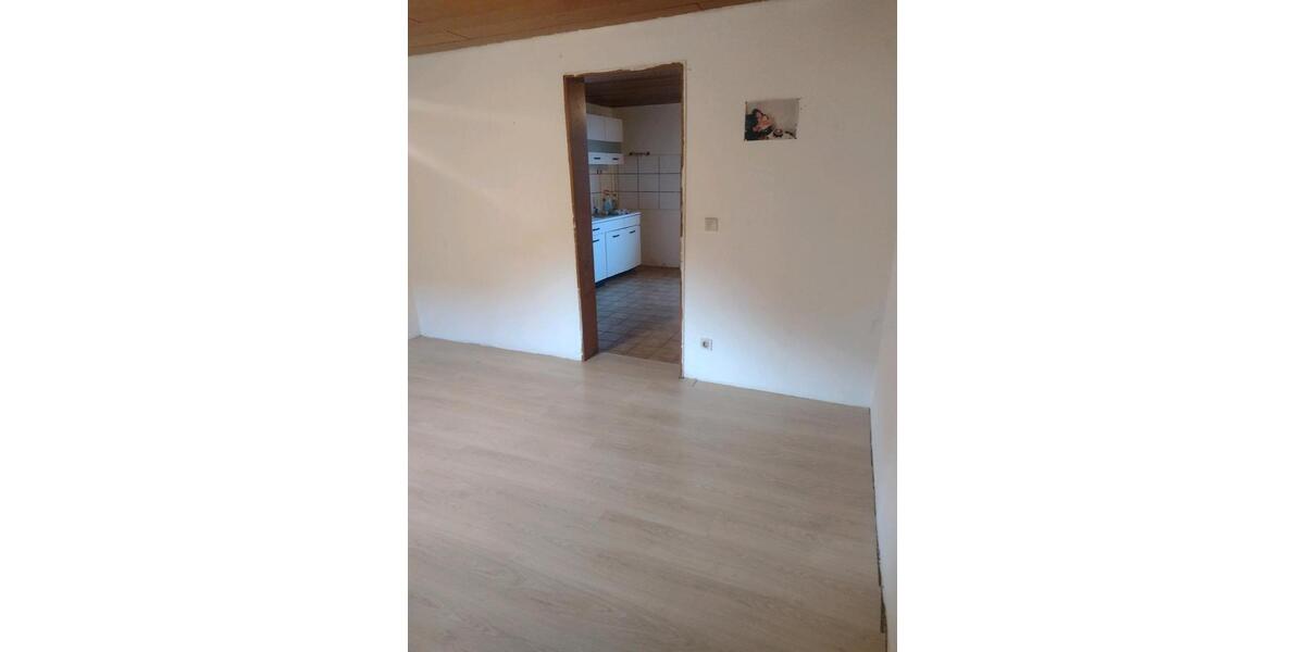 Erdgeschoßwohnung Großerlach - 3 Zimmer, 76 m&sup2;, 790&euro; | Angebot:25783424