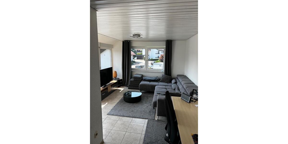 Dachgeschoßwohnung Affalterbach - 2.5 Zimmer, 53 m&sup2;, 279.000&euro; | Angebot:25022302