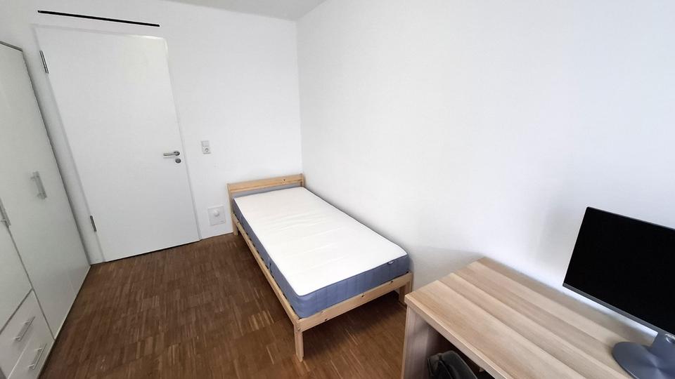 Etagenwohnung Stuttgart Vaihingen - 12 Zimmer, 18 m&sup2;, 520&euro; | Angebot:25908004