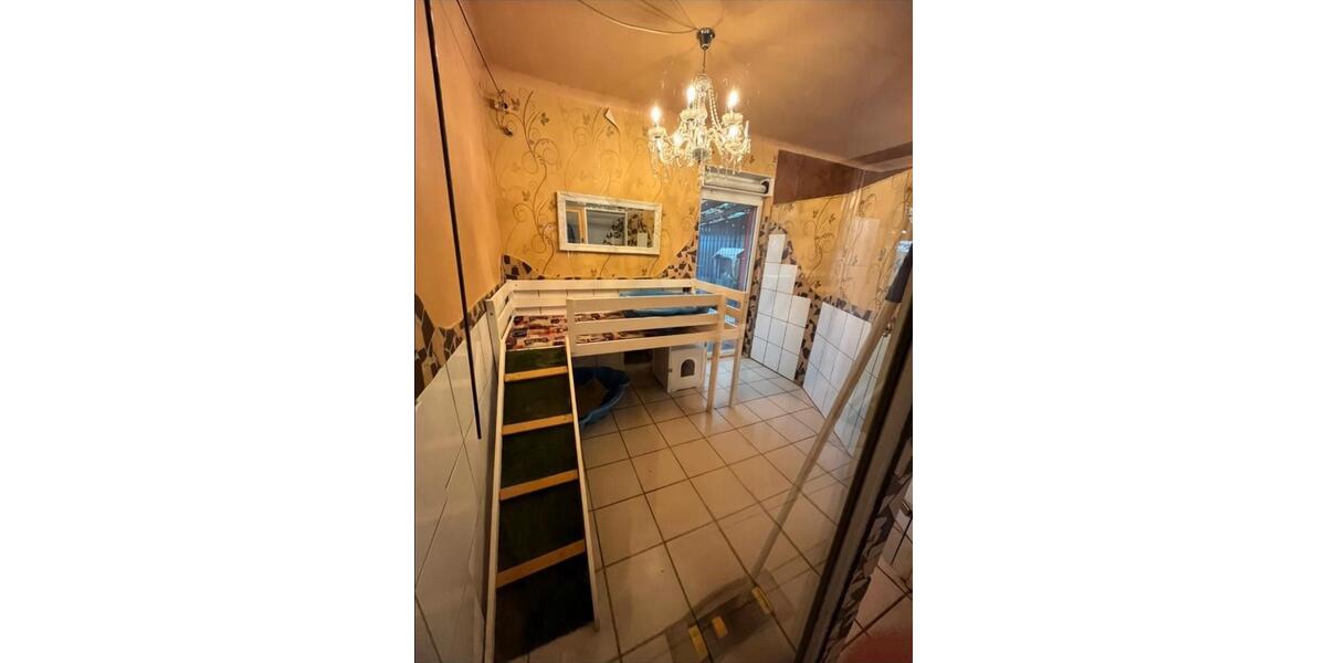 Einfamilienhaus Stuttgart Mühlhausen - 7 Zimmer, 126 m&sup2;, 3.200&euro; | Angebot:25291421