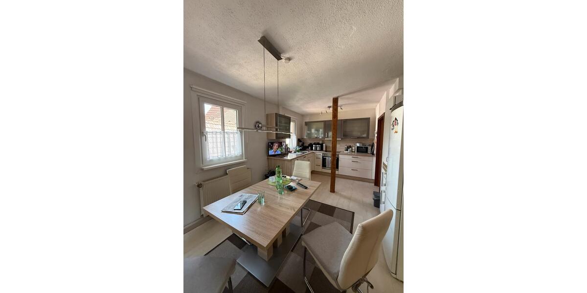 Etagenwohnung Stuttgart Hedelfingen - 3 Zimmer, 90 m&sup2;, 1.500&euro; | Angebot:25924875