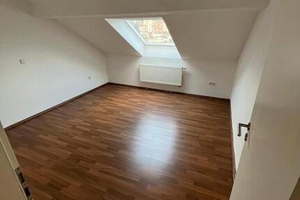 Wohnung Heilbronn Kernstadt - 3 Zimmer, 80 m&sup2;, 1.100&euro; | Angebot:25544587
