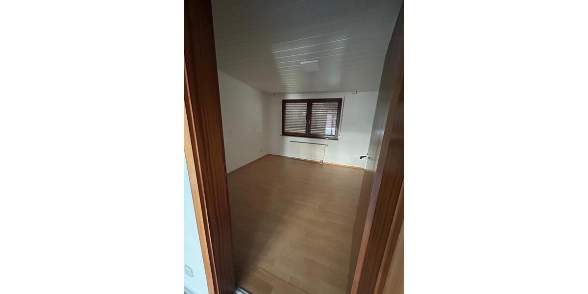 Dachgeschoßwohnung Rudersberg - 2 Zimmer, 45 m&sup2;, 650&euro; | Angebot:26431367