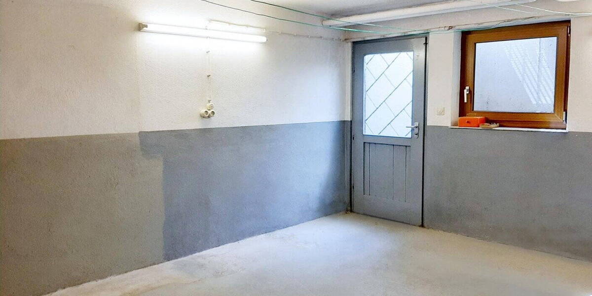 Reihenmittelhaus Ditzingen - 7 Zimmer, 162 m&sup2;, 540.000&euro; | Angebot:26477778