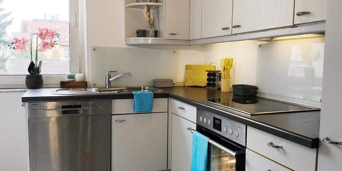 Etagenwohnung Stuttgart Bad Cannstatt - 3 Zimmer, 82 m&sup2;, 340.000&euro; | Angebot:25746472