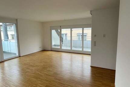 Wohnung Leinfelden-Echterdingen Echterdingen - 3.5 Zimmer, 90 m&sup2;, 1.300&euro; | Angebot:26564081
