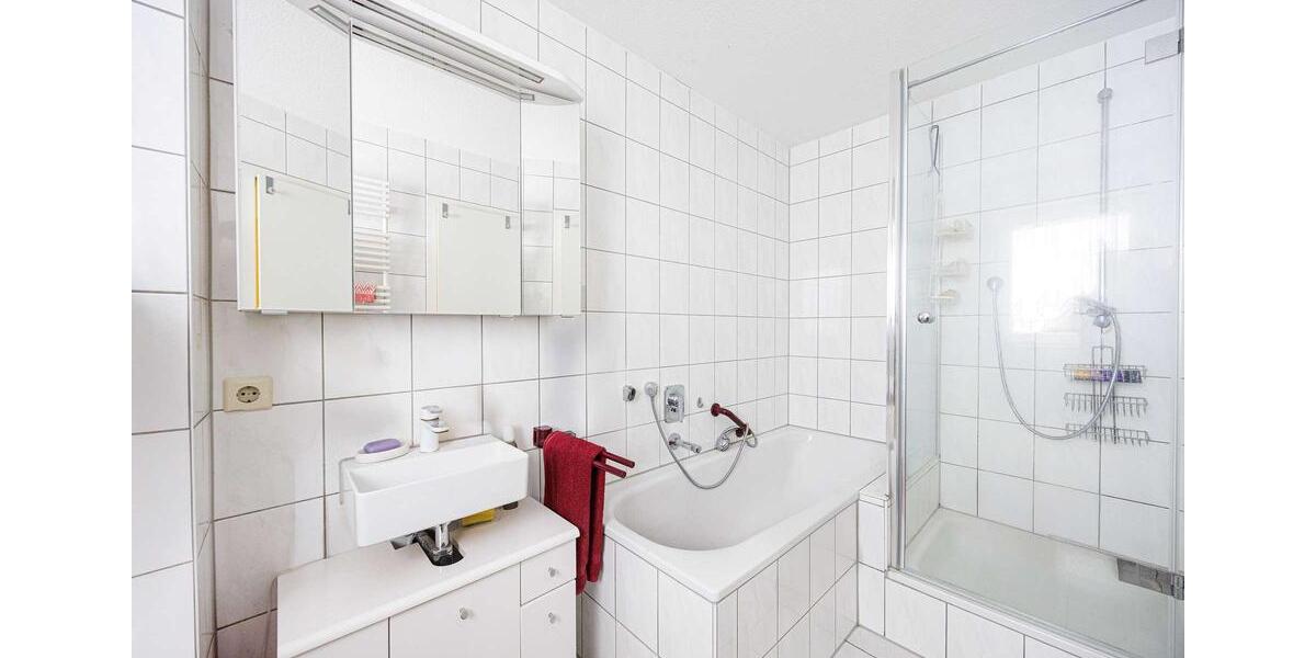 Etagenwohnung Ludwigsburg Oßweil - 3 Zimmer, 84 m&sup2;, 1.200&euro; | Angebot:25273342