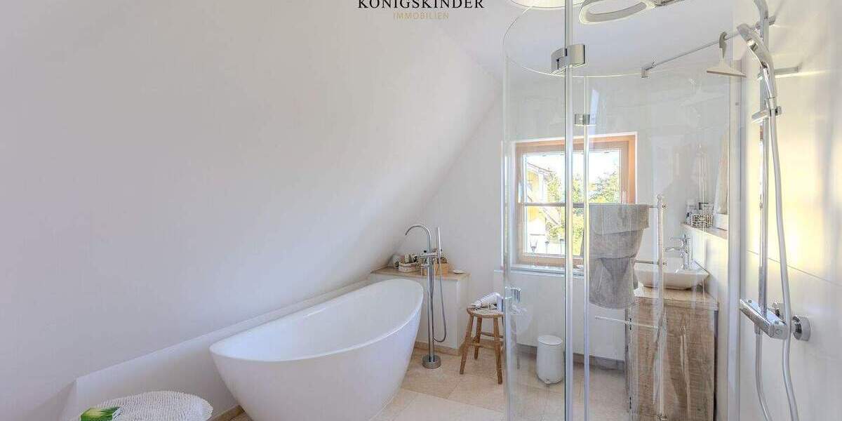 Einfamilienhaus Ditzingen Heimerdingen - 5 Zimmer, 270 m&sup2;, 999.000&euro; | Angebot:25683090