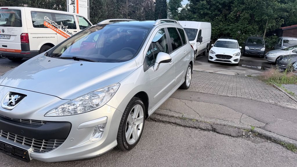 Peugeot 308 180.113 km 3.299 &euro; Korb 71404