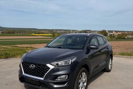 Hyundai TUCSON 55.000 km 19.990 &euro; Sachsenheim 74343