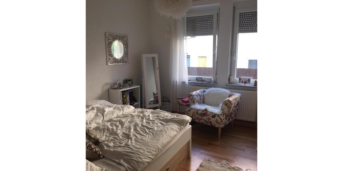 Hochparterre Stuttgart Stuttgart-Ost - 4 Zimmer, 74 m&sup2;, 1.175&euro; | Angebot:27570552
