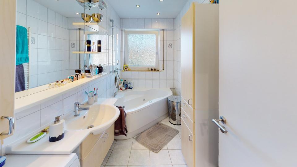 Hochparterre Stuttgart Birkach - 3 Zimmer, 82 m&sup2;, 1.330&euro; | Angebot:25590620