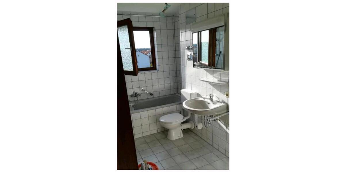 Einfamilienhaus Vaihingen an der Enz - 2 Zimmer, 68 m&sup2;, 975&euro; | Angebot:27584418