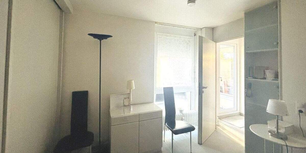 Etagenwohnung Esslingen Sulzgries - 4 Zimmer, 105 m&sup2;, 410.000&euro; | Angebot:25662735