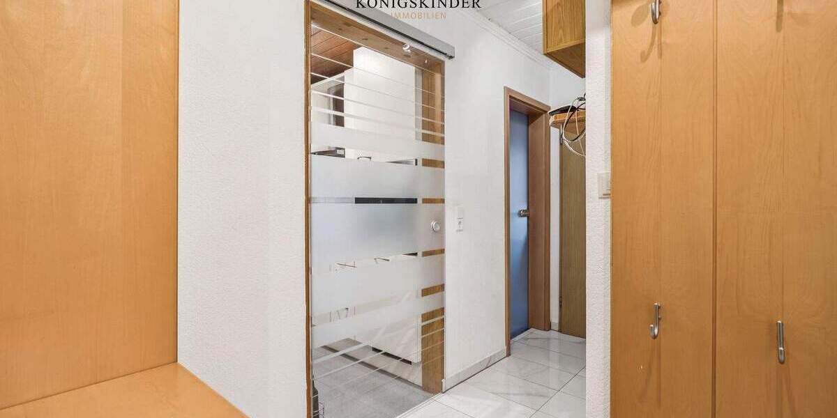 Etagenwohnung Stuttgart Untertürkheim - 3 Zimmer, 79 m&sup2;, 199.000&euro; | Angebot:25673303