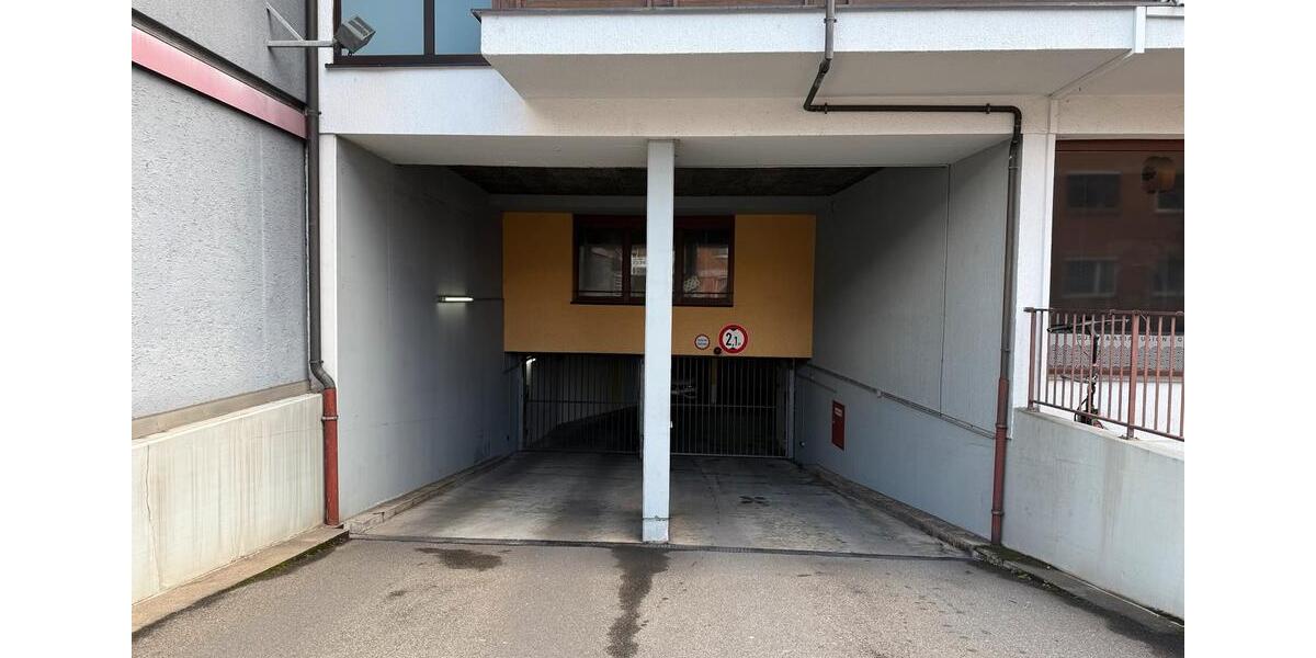 Dachgeschoßwohnung Sindelfingen Sindelfingen (Stadt) - 1 Zimmer, 50 m&sup2;, 750&euro; | Angebot:25995001